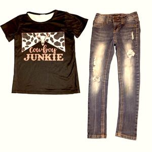 Cowboy Junkie and Lee Skinny Jeans Size 7 Jeans Have Adjustable Waist. So Cute!